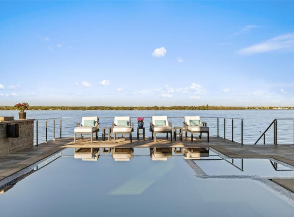 402 Lighthouse Dr, Horseshoe Bay, TX 78657