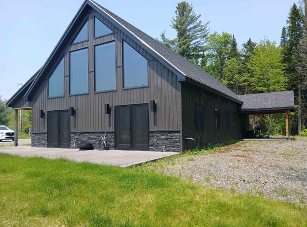 24 Howland Road, Clarksville, NH 03592