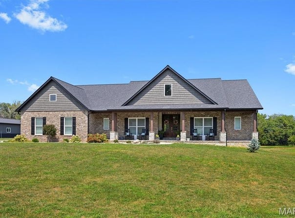 218 N Herman Street, Lebanon, IL 62254