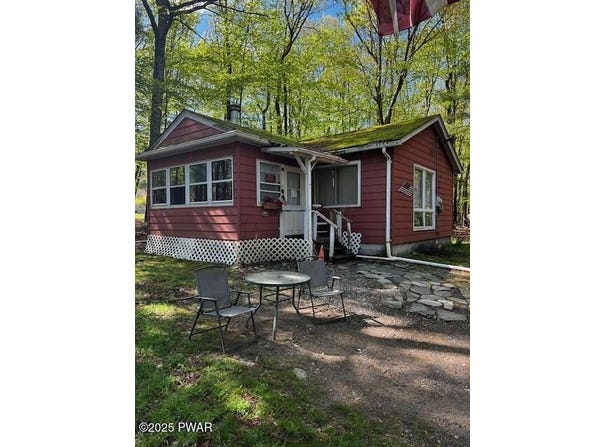 123 Oak Drive, Shohola, PA 18458