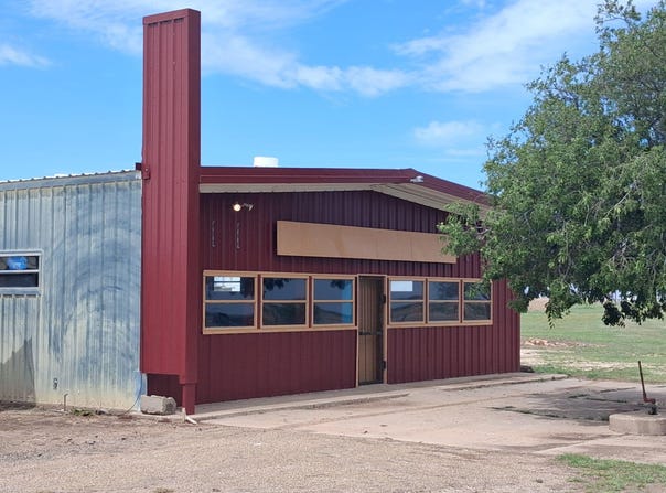 9298 Texas 86, Silverton, TX 79257