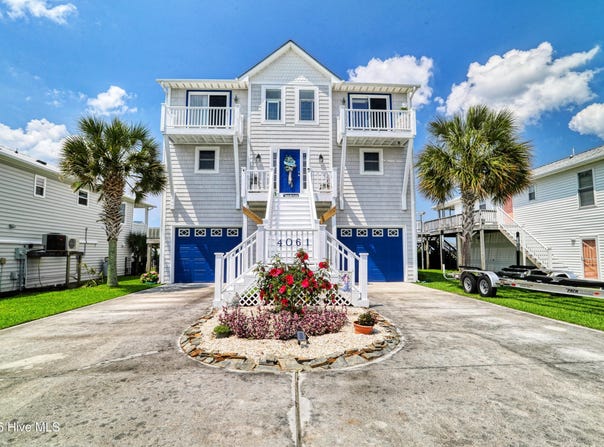 4061 4th Street, Surf City, NC 28445
