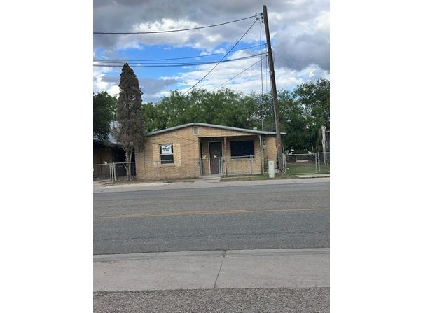265 Monroe st S, Eagle Pass, TX 78852