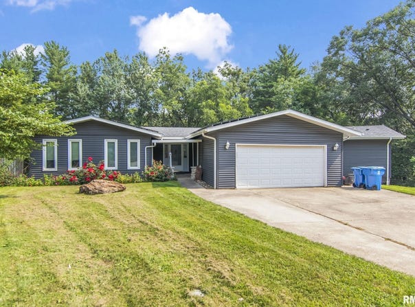 14154 Villa Maria Lane, Athens, IL 62613