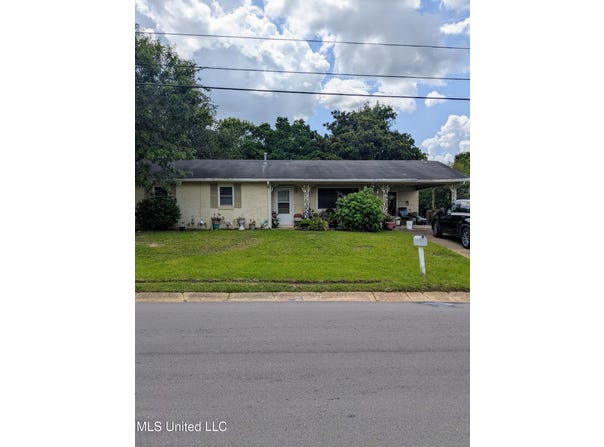 301 N Wilson Boulevard, Gulfport, MS 39503