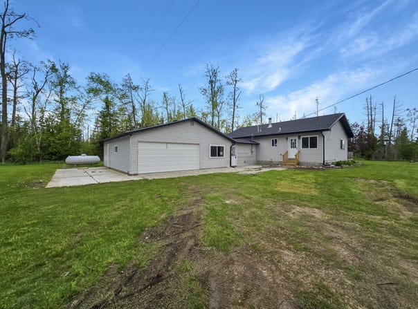 10612 W Barnhart Road, Millersburg, MI 49759