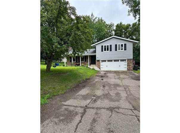 304 Liberty Circle, Benson, MN 56231