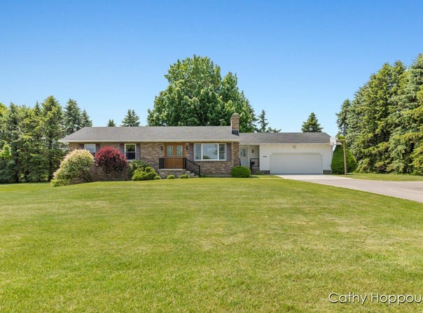 686 E Tuttle Road, Ionia, MI 48846