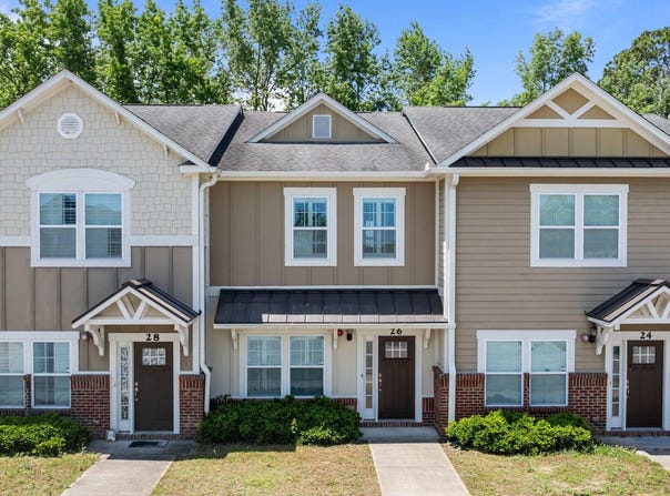 26 Hunter'S Run Avenue, Pembroke, NC 28372
