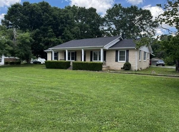 461 Jackson Drive, PARIS, TN 38242
