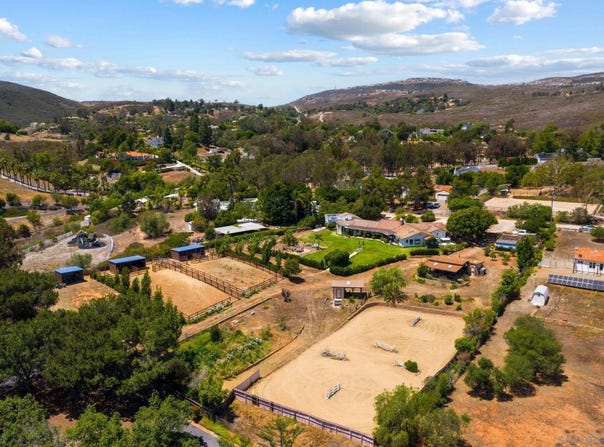 7155 Circa De Media, Escondido, CA 92029