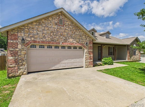 16107 Hummingbird Lane, St Robert, MO 65584