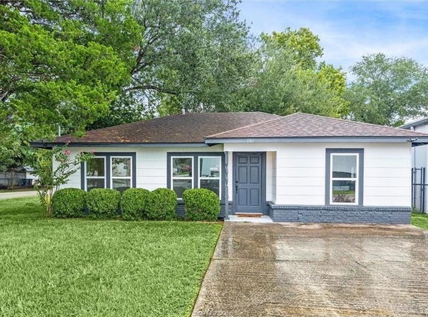 701 Malone St., Tomball, TX 77375