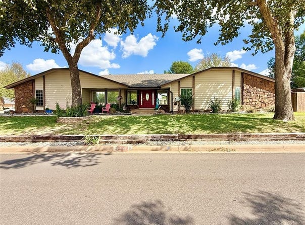 3000 Robin Road, Midwest City, OK 73110