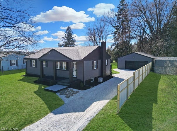 231 Olive Drive, Wintersville, OH 43953