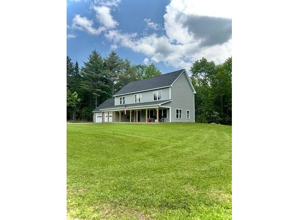28 Star Gazing Way, China, ME 04358