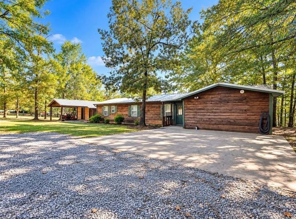 106 SQUYRES Lane, Montgomery, LA 71454
