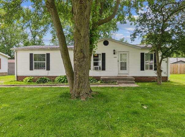 1609 Foraker Avenue, Findlay, OH 45840