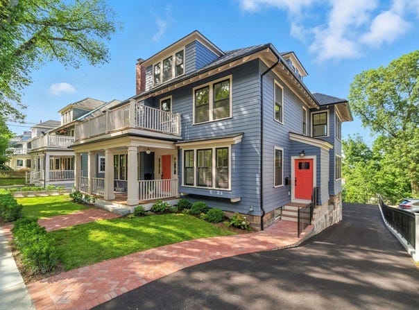 197 Winchester St, Brookline, MA 02446