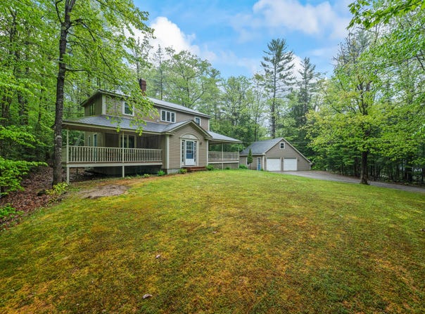 100 Colonial Circle, Harrison, ME 04040