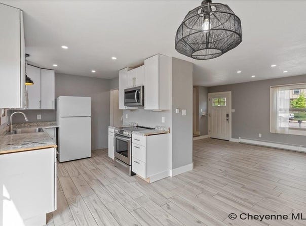 4909 E 14TH ST, Cheyenne, WY 82001