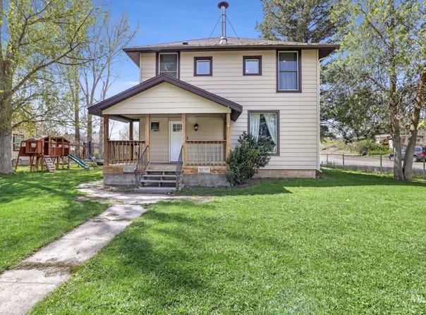 317 W C, Shoshone, ID 83352-5149