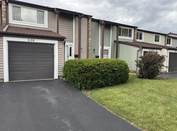 638 Lakeside Circle Drive, Wheeling, IL 60090