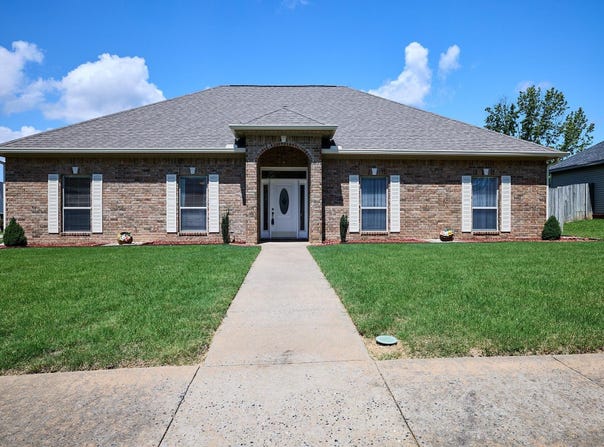 4116 Wildflower Lane, Benton, AR 72015