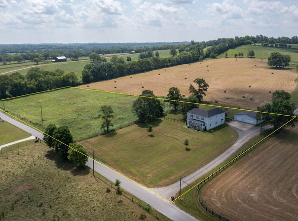 1527 Cummins Ferry Road, Versailles, KY 40383