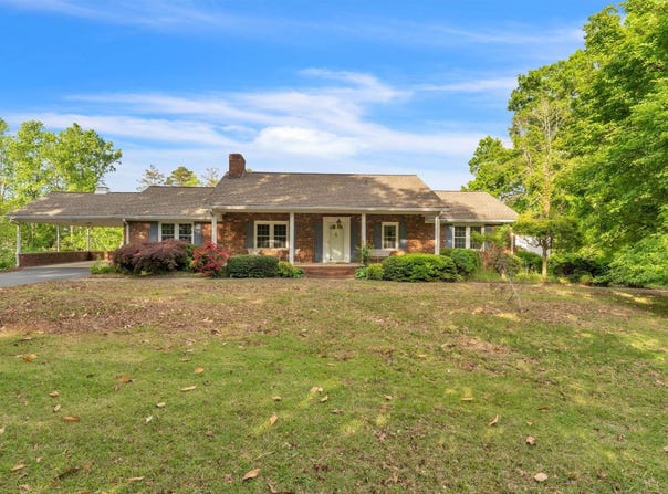 490 Hickory Nut Road, Inman, SC 29349