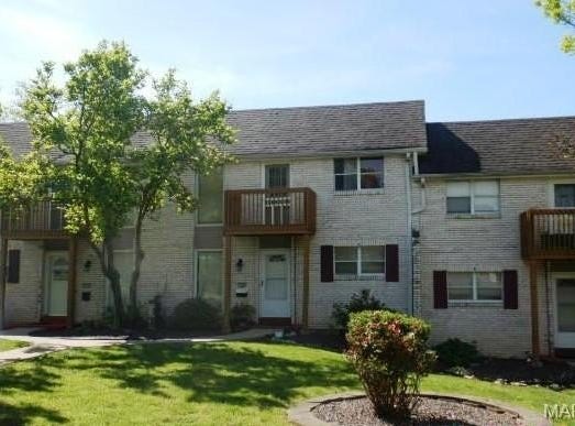 5784 Westphalia Lane, St Louis, MN 63129