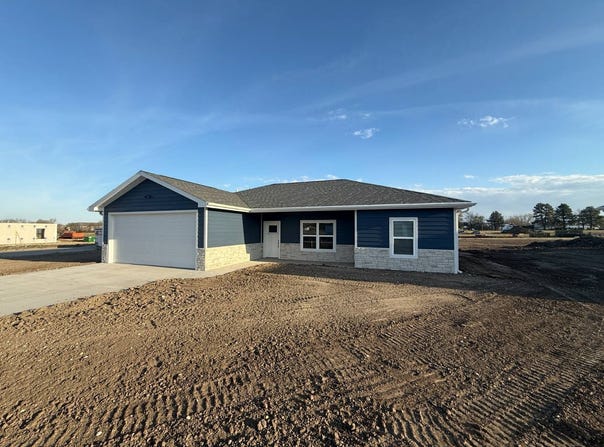 203 E 21st. ST, Beloit, KS 67420
