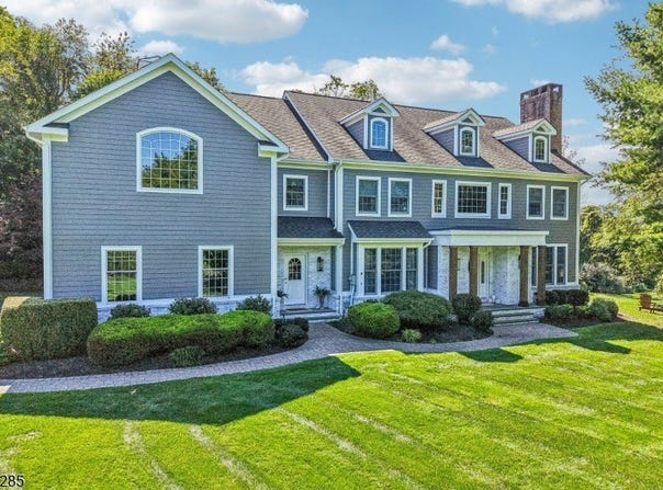 5 Chesterfield Dr, Chester Twp., NJ 07930-2017