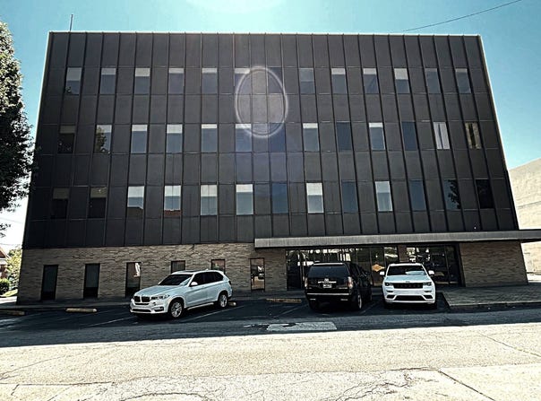 1325 Virginia Street E, Charleston, WV 25301