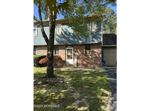 3 Seagull Lane, Howell, NJ 07731