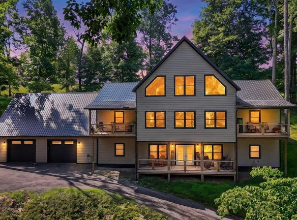 670 Natchez Lane, Sugar Grove, OH 43155