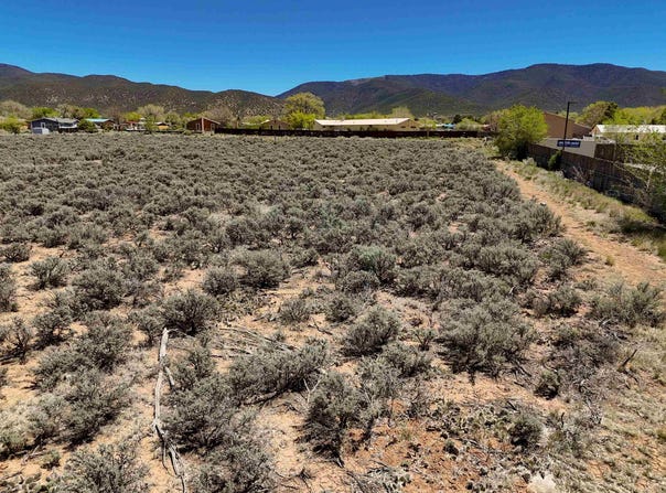 1108 Gusdorf, Taos, NM 87571