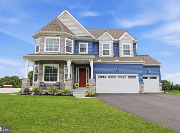 113 CAMERON Lane, LITITZ, PA 17543