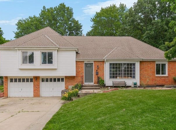 6305 N Bales Avenue, Gladstone, MO 64119