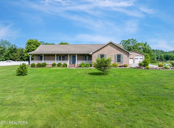 6799 Hickory Creek Rd, Lenoir City, TN 37771