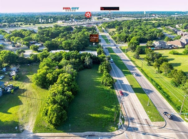727 E Pleasant Run Road, Cedar Hill, TX 75104