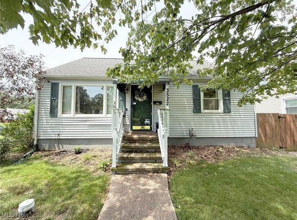 3522 OAKDALE AVE, Lorain, OH 44055