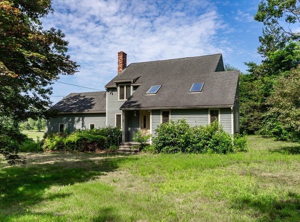 57 Milk St, Blackstone, MA 01504