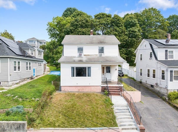 39 Fremont St, Lowell, MA 01850
