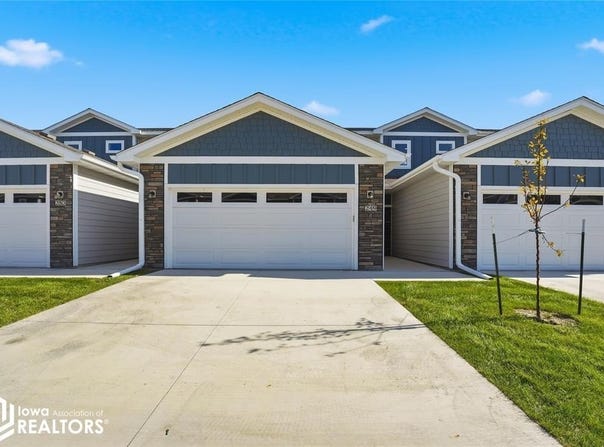 249 NW Waverly Drive, Waukee, IA 50263