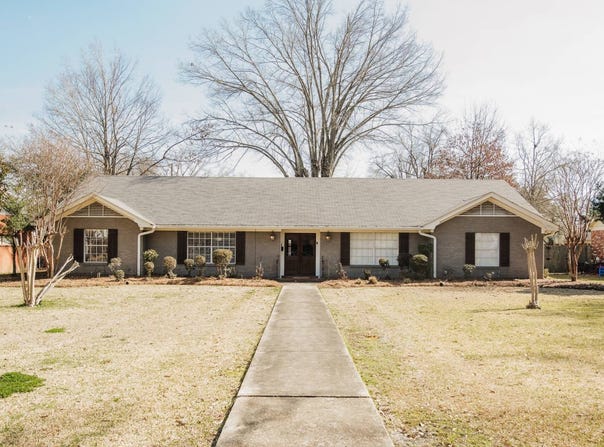 406 E Harding, Greenwood, MS 38930