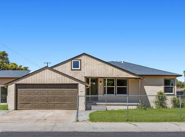 2121 Scribner Street, Stockton, CA 95206