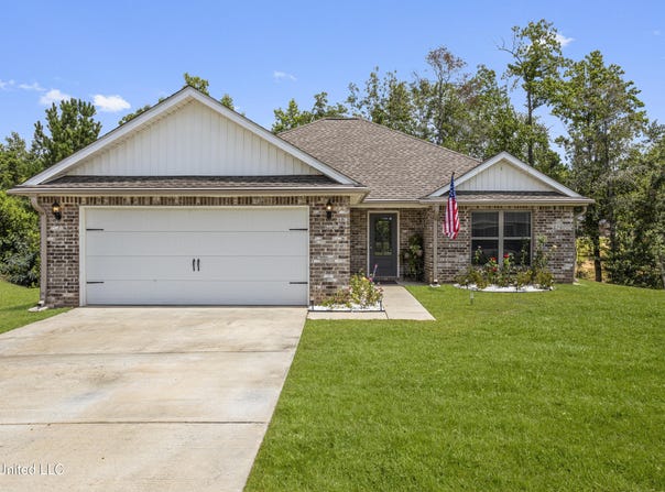 6 Sugarloaf Lane, Perkinston, MS 39573