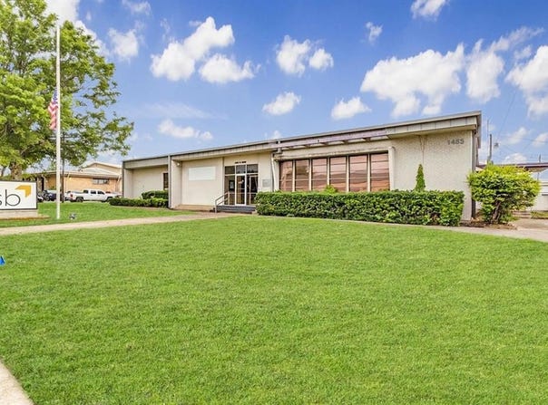 1485 N Main Street, Paris, TX 75460