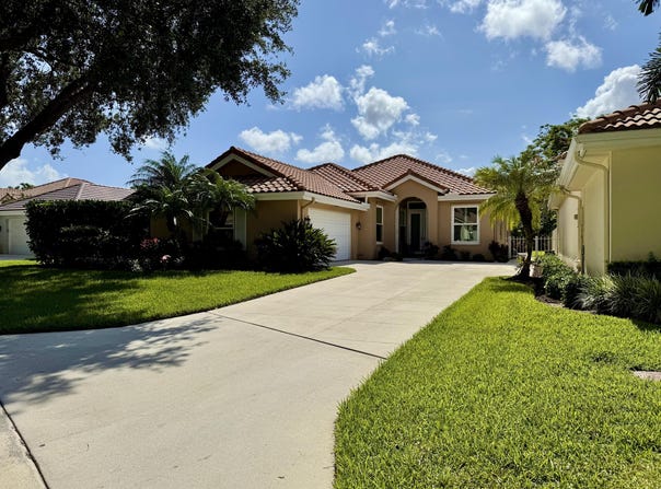 187 Hampton Circle, Jupiter, FL 33458